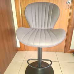 Breakfast/bar stools
