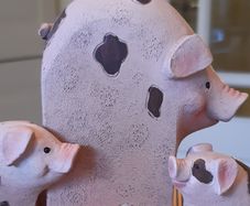 3 Little Pigs - Paperweights. NEW