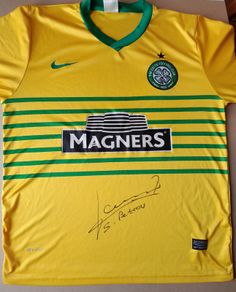 Celtic jersey signed by Stiliyan Petrov