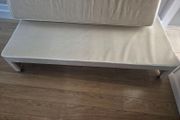 Trundle bed