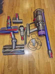 Dyson V11 Absolute