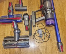 Dyson V11 Absolute