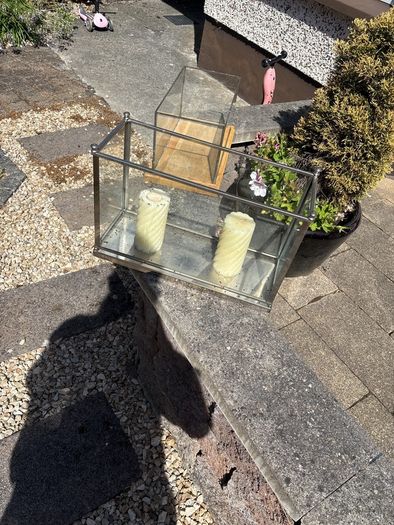 glass centre piece