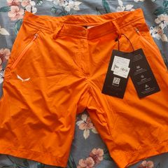 Saleva shorts
