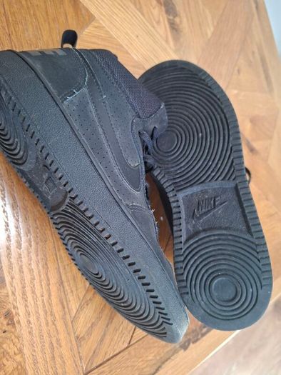 Nike Black Mid top Trainers Sneakers