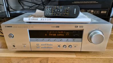 YAMAHA surround receiver with original remote & manual
