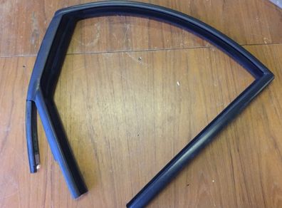 RH Rear Door Weather Strip (Alfa Romeo 156 SW)