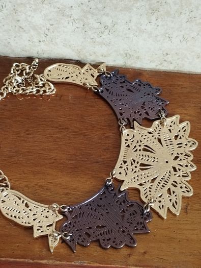 Beautiful openwork necklace.
