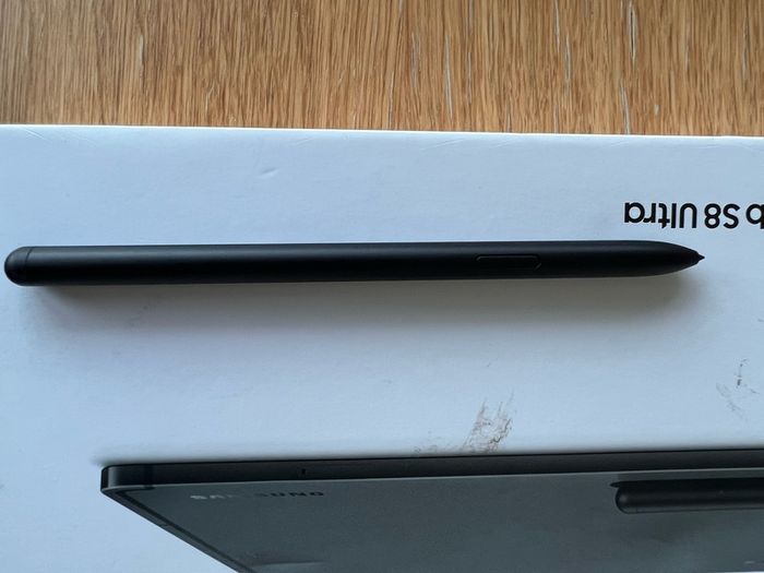 Samsung Tab S8 Ultra + Case and Keyboard