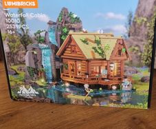 Lumibricks Waterfall Cabin