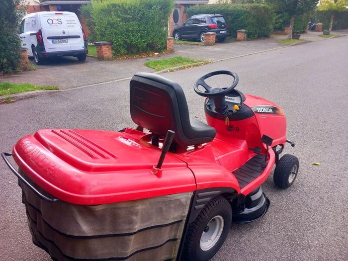 ride on lawnmower