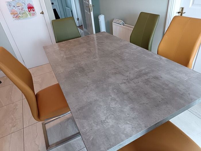 Dining table and 5 chairs