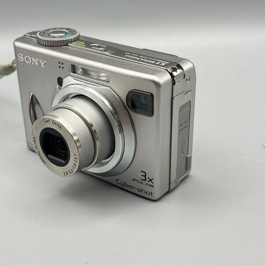 Sony DSC-W5 Cyber-shot 5.1MP Digital Camera Silver