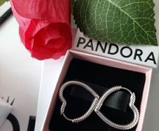 New genuine pandora heart earrings