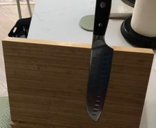 Magnetic Knife Stand