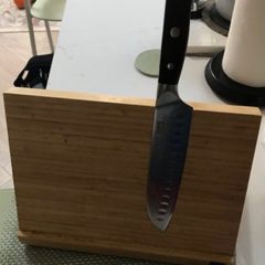 Magnetic Knife Stand