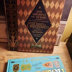 (New) The Archive of Magic / The Film Wizardry of Fantastic Beasts Hardback