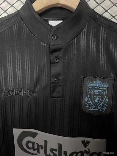Liverpool retro football jersey