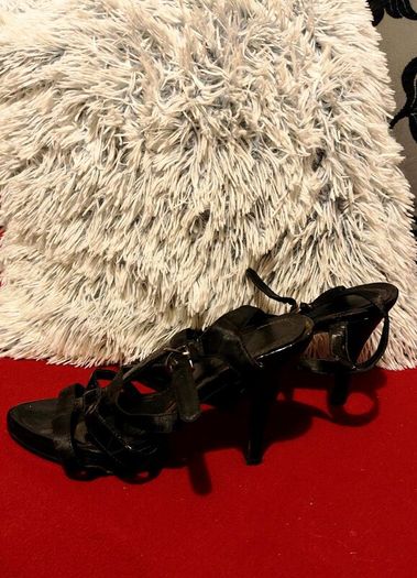 Elegant Black Strappy Heels Size UK 5 / EUR 38