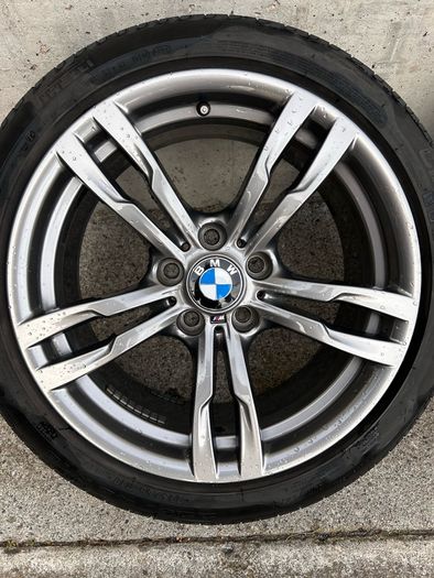 Genuine BMW 441M 18" Alloy Wheels - Pirelli Tyres
