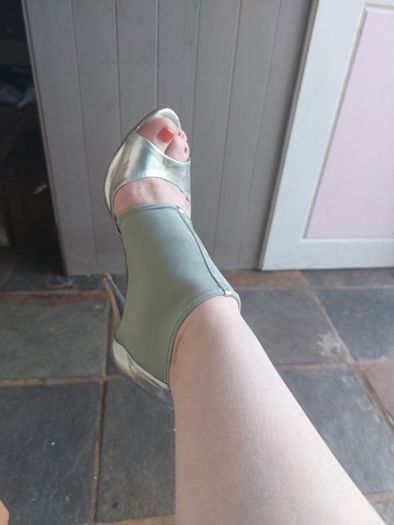 Ladies Sandals