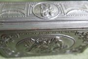 Vintage 1930 s Tin For State Express. Ornate Vintage State Express 333 Metal Tin With Wood Lining