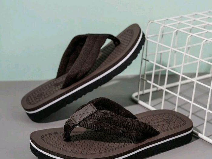 boy sandals size EU 35