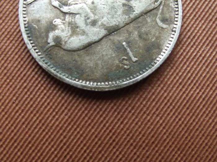 Irish Republic. Silver Shilling (1942)