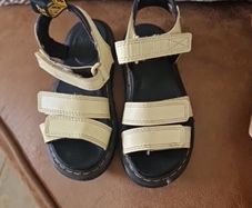 Girls Doc Marten sandals