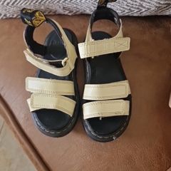 Girls Doc Marten sandals