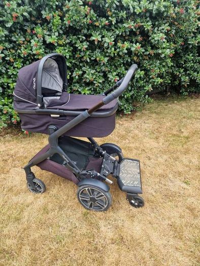 Travel system- Nuna Demi Grow