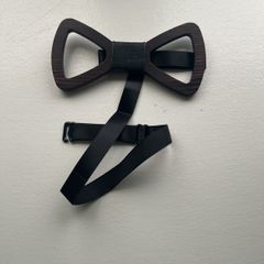Dark wooden bow tie