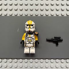 lego Star Wars sw1422 Clone Trooper, 327th Star Corps (Phase 2) minifigure - Nougat Head