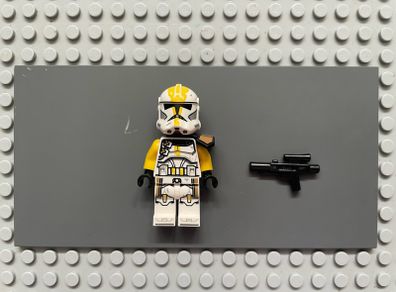 lego Star Wars sw1422 Clone Trooper, 327th Star Corps (Phase 2) minifigure - Nougat Head