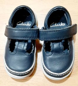 Clarks Baby Shoe - UK 3&half F / EU 19M