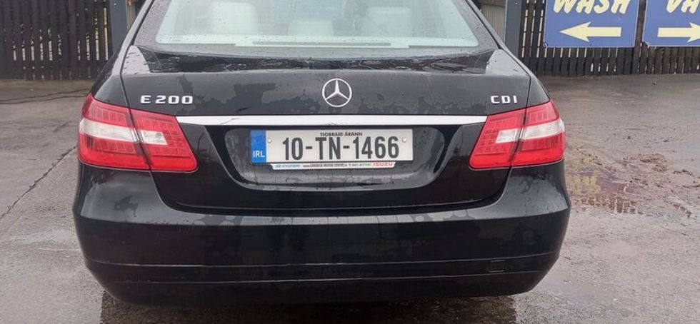 Mercedes-Benz E-Class 200