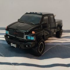 Transformer Ironhide Voyager Class
