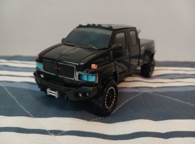 Transformer Ironhide Voyager Class