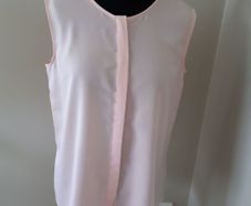 Benetton sleevless blouse