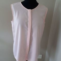 Benetton sleevless blouse