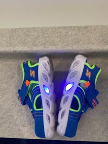 Skechers kids shoe 26 size NEW