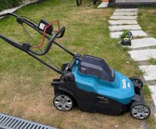 Makita Electric Lawnmower