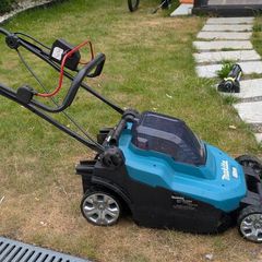 Makita Electric Lawnmower