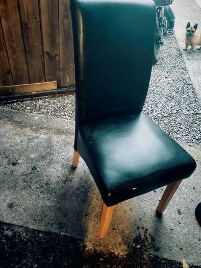 Kitchen table & chairs