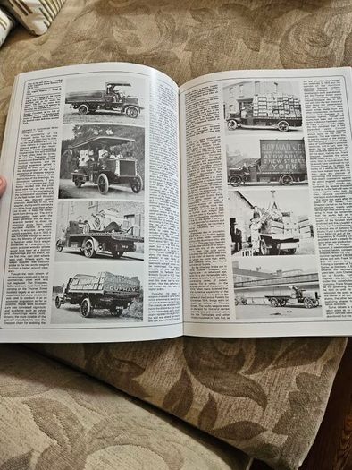 Vintage Lorry Annual By Nick Baldwin.  First Edition 1979 Large Volume Hardback With Dustjacket In Good Condition.  See Photos For Same.
