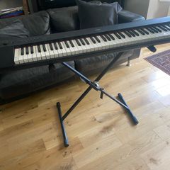 Yamaha Electronic Keyboard NP 12