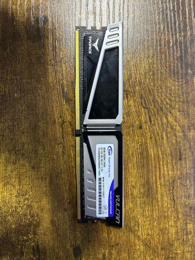16gb 2x8gb Vulcan Ddr4 2400mhz Gaming Ram