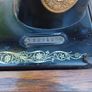 1924 Handcrank Singer Sewing Machine Image 7