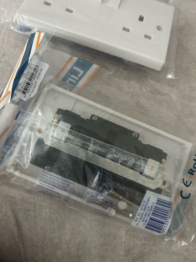 NEW Two Cesco Lincoln/Iona switched sockets