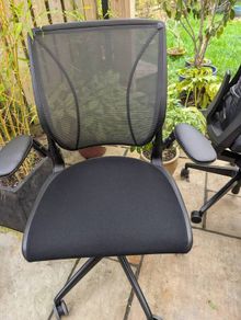 ergonomic office chair